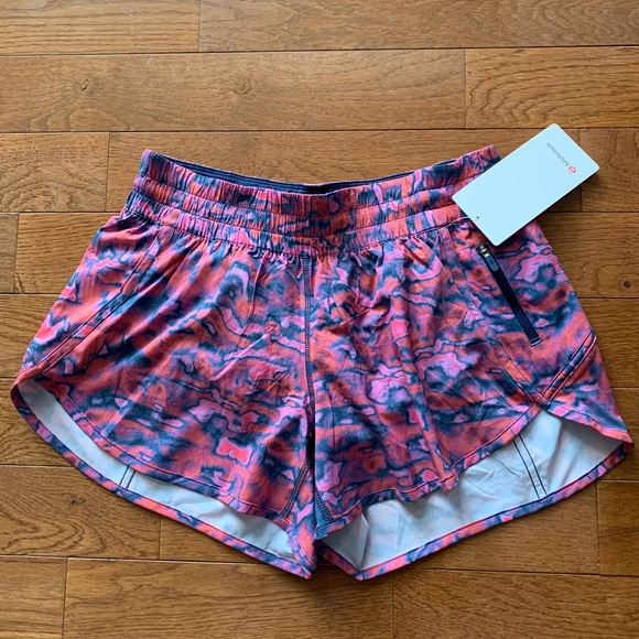 🍋LULULEMON TRACKER SHORT 4”-CHROMA CLASH MULTI,10 - Picture 2 of 10